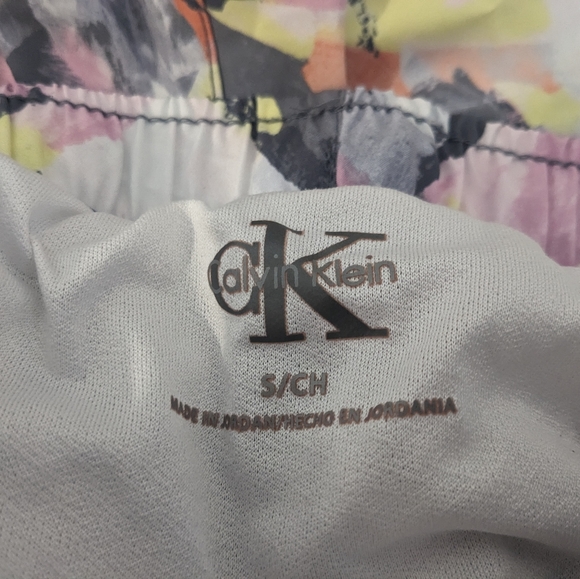 Running shorts - Picture 4 of 8